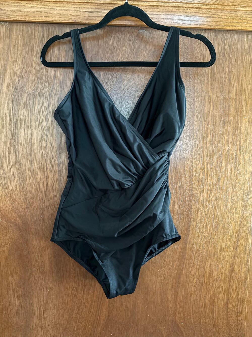 Miraclesuit Black One Piece Swimsuit Ruched Surplice Tummy Control Women's‎ 12DD